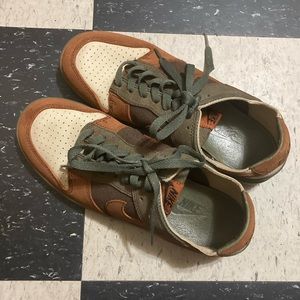 Size 9.5 - Nike Dunk Low NI Brown Clay- 311297-121. Pre owned without box.